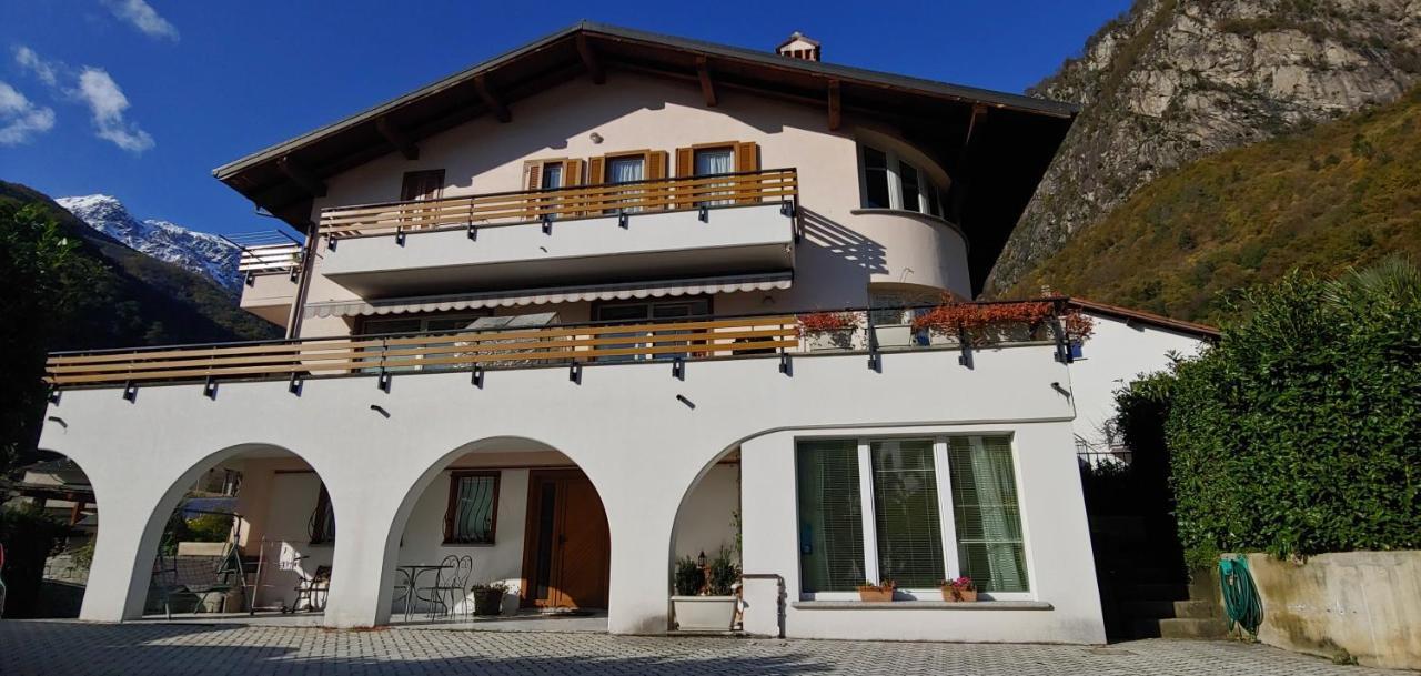 B&B Cav Rondinella Chiavenna Exterior foto