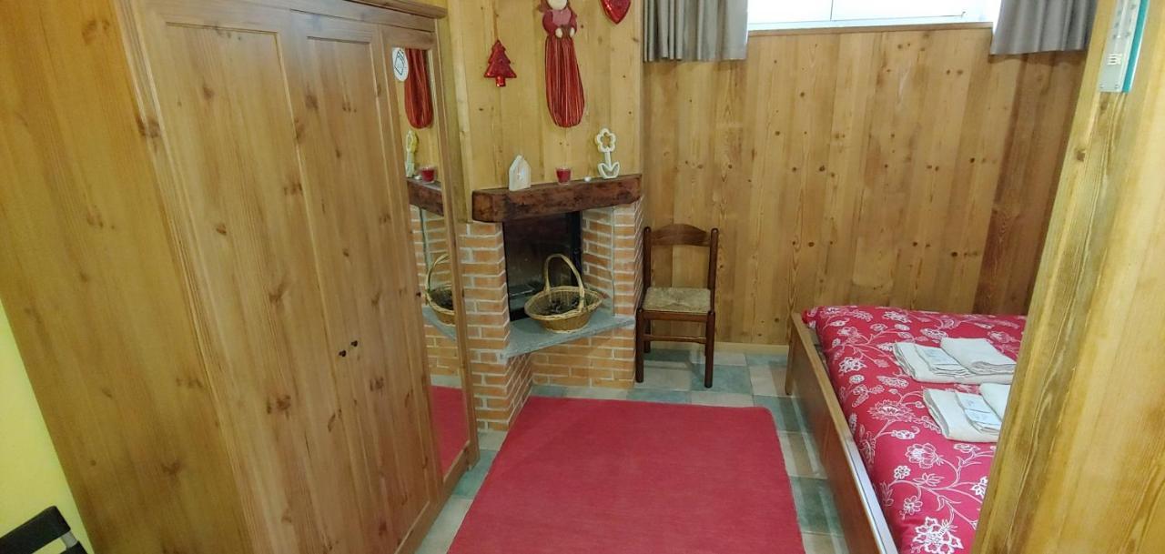 B&B Cav Rondinella Chiavenna Exterior foto